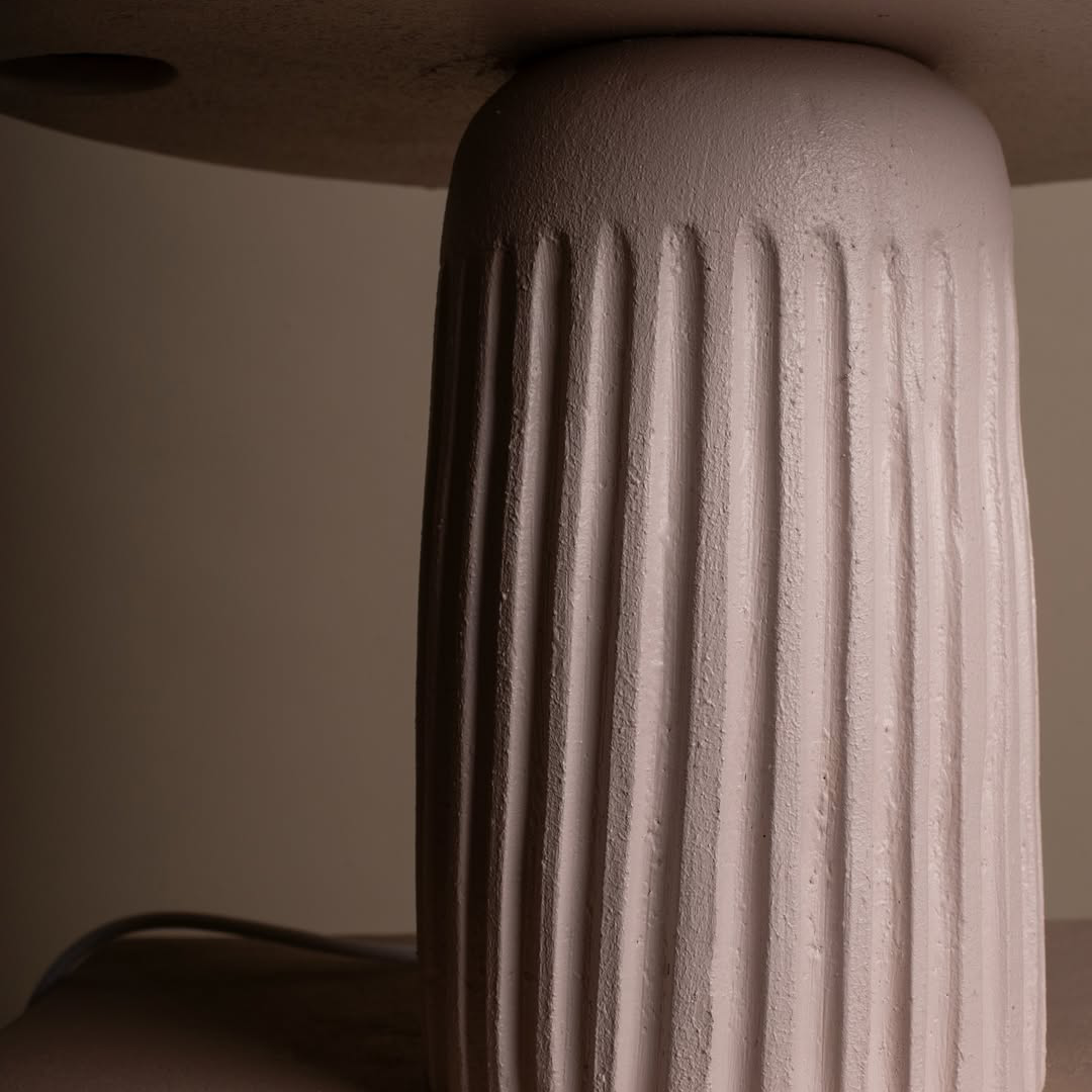 Dot table lamp