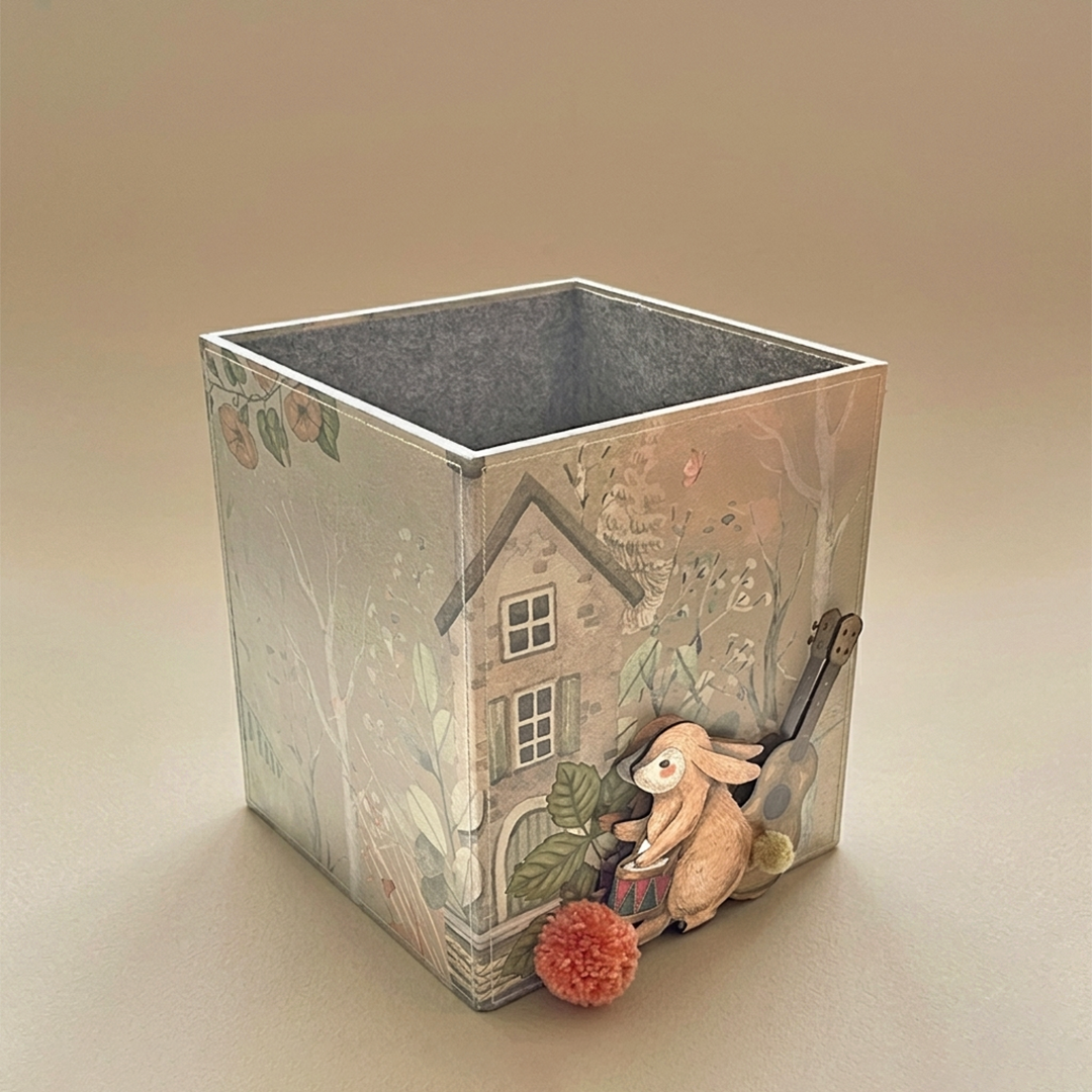 Petit Garden Container / Wastebin