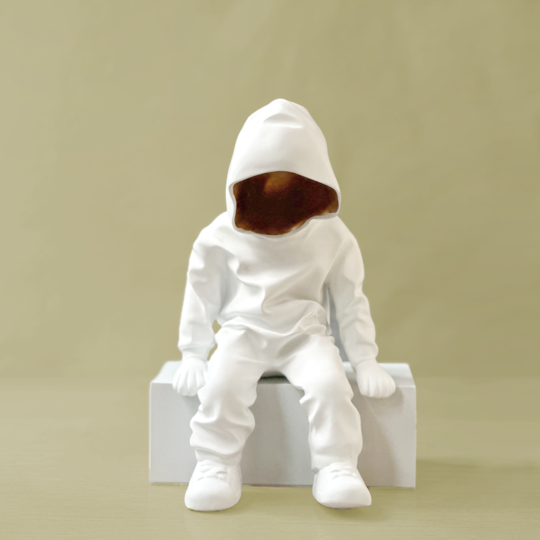 Faceless Contemplation – Minimalist Hooded Figurine