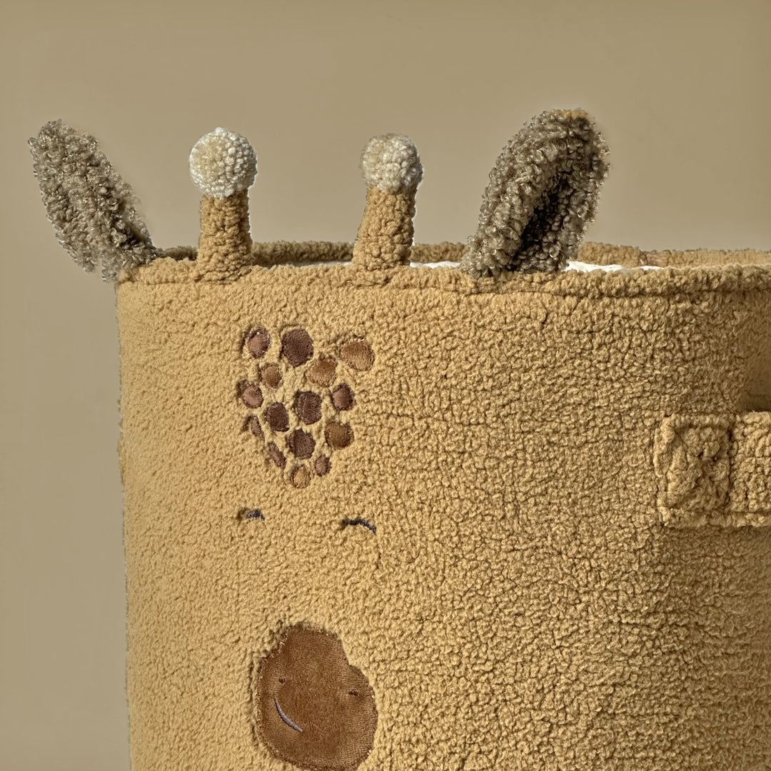 Giraffee Cuddle Bin
