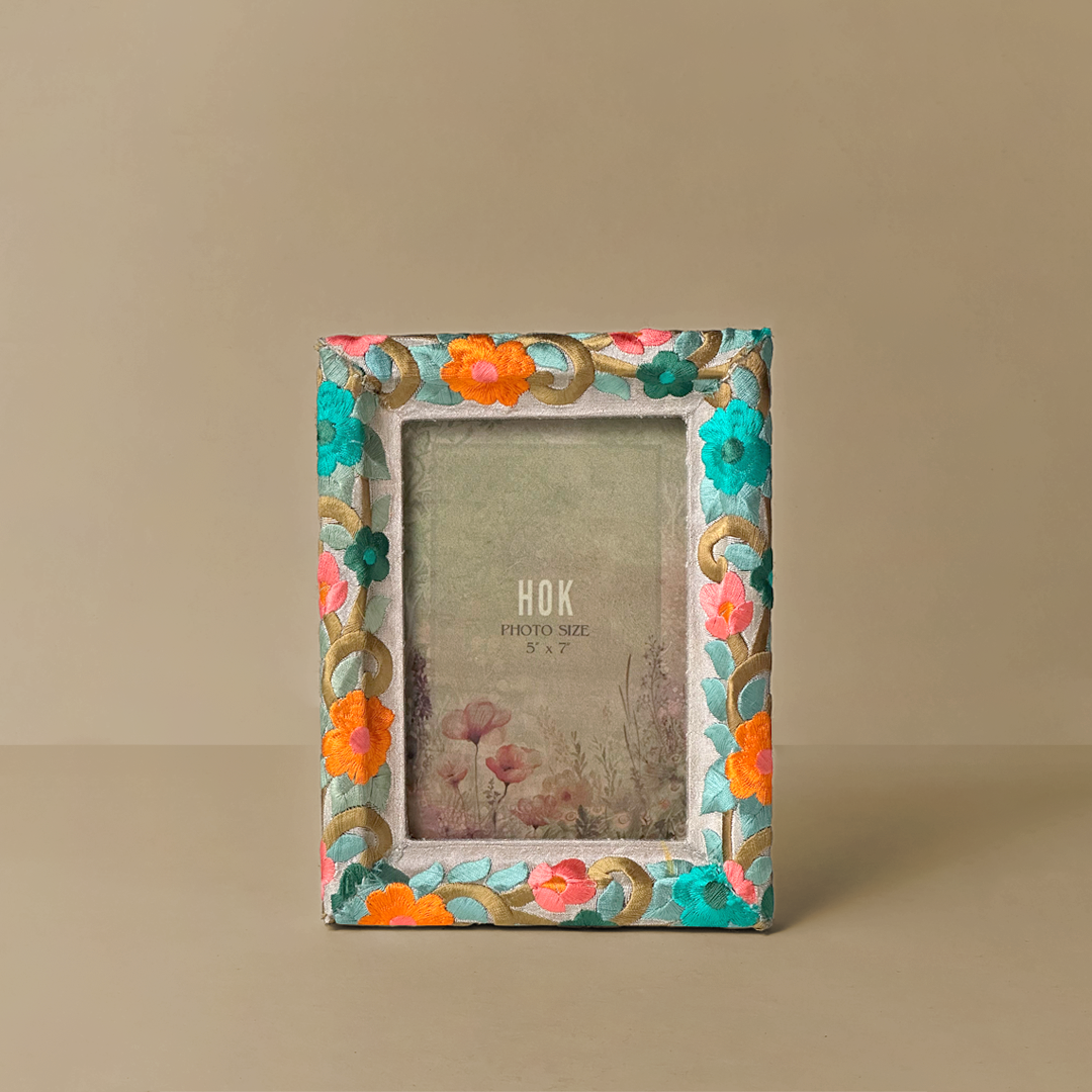 Pastel Embroidered Floral Photo Frame