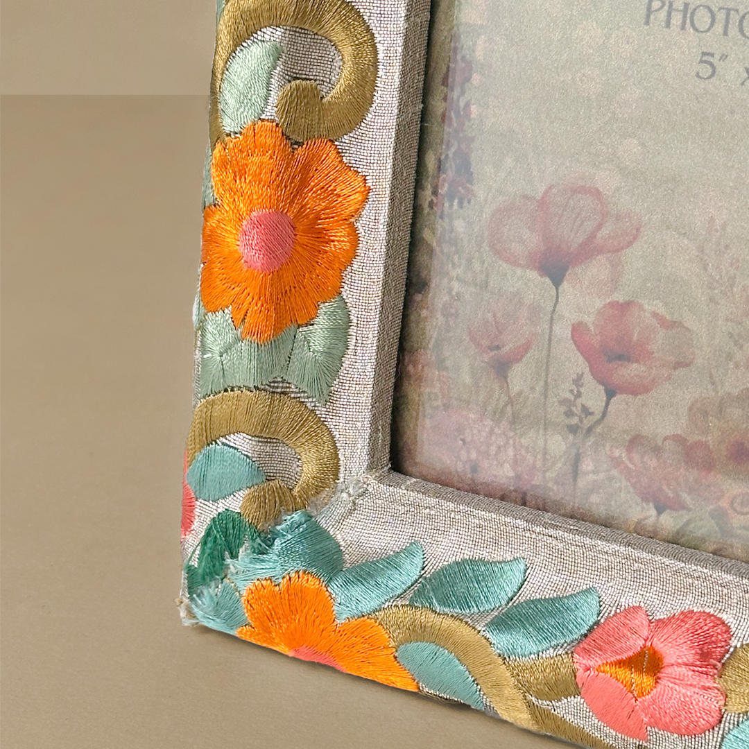 Pastel Embroidered Floral Photo Frame