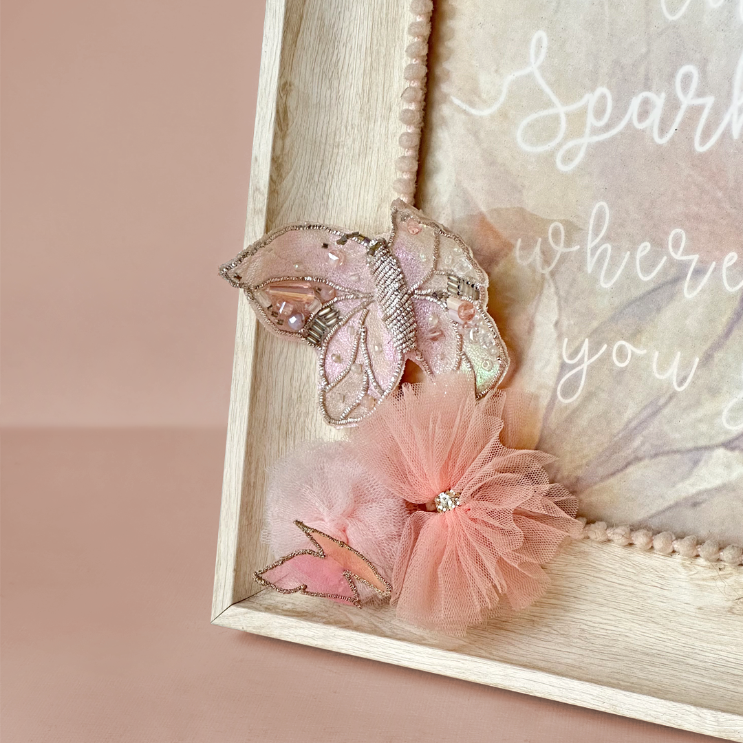 Enchanted photo frame