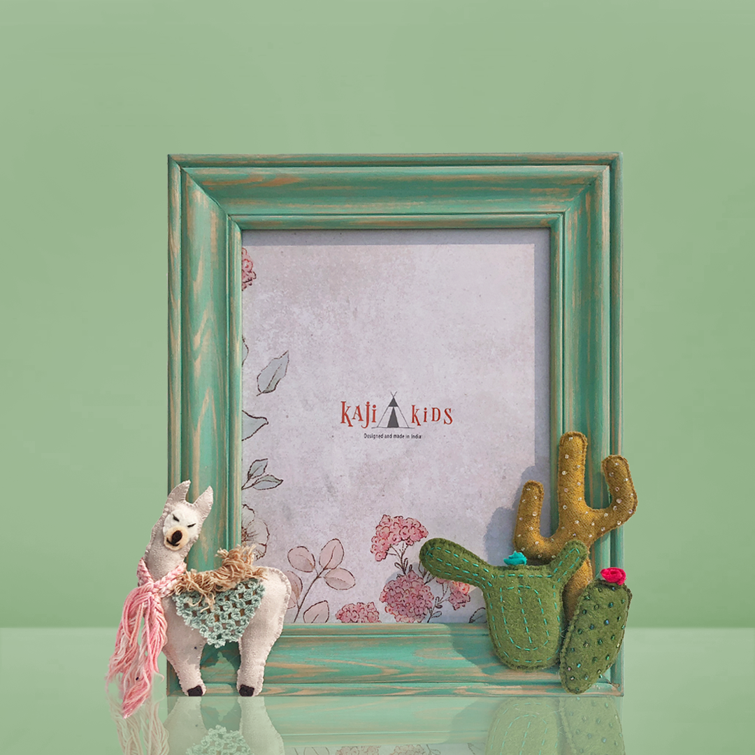 Llama Photoframe II