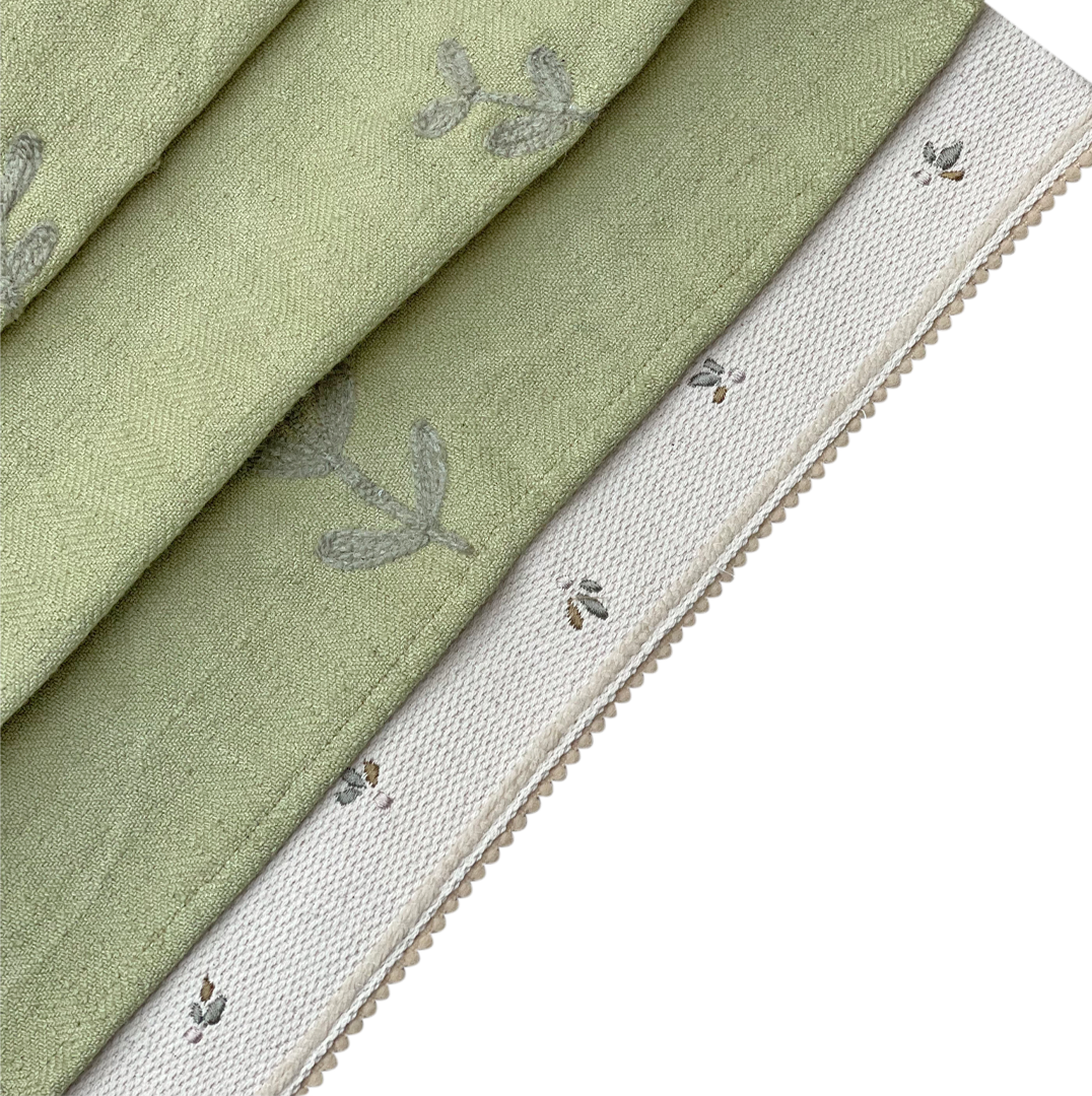 Passamentarie - Petit leaf motifs