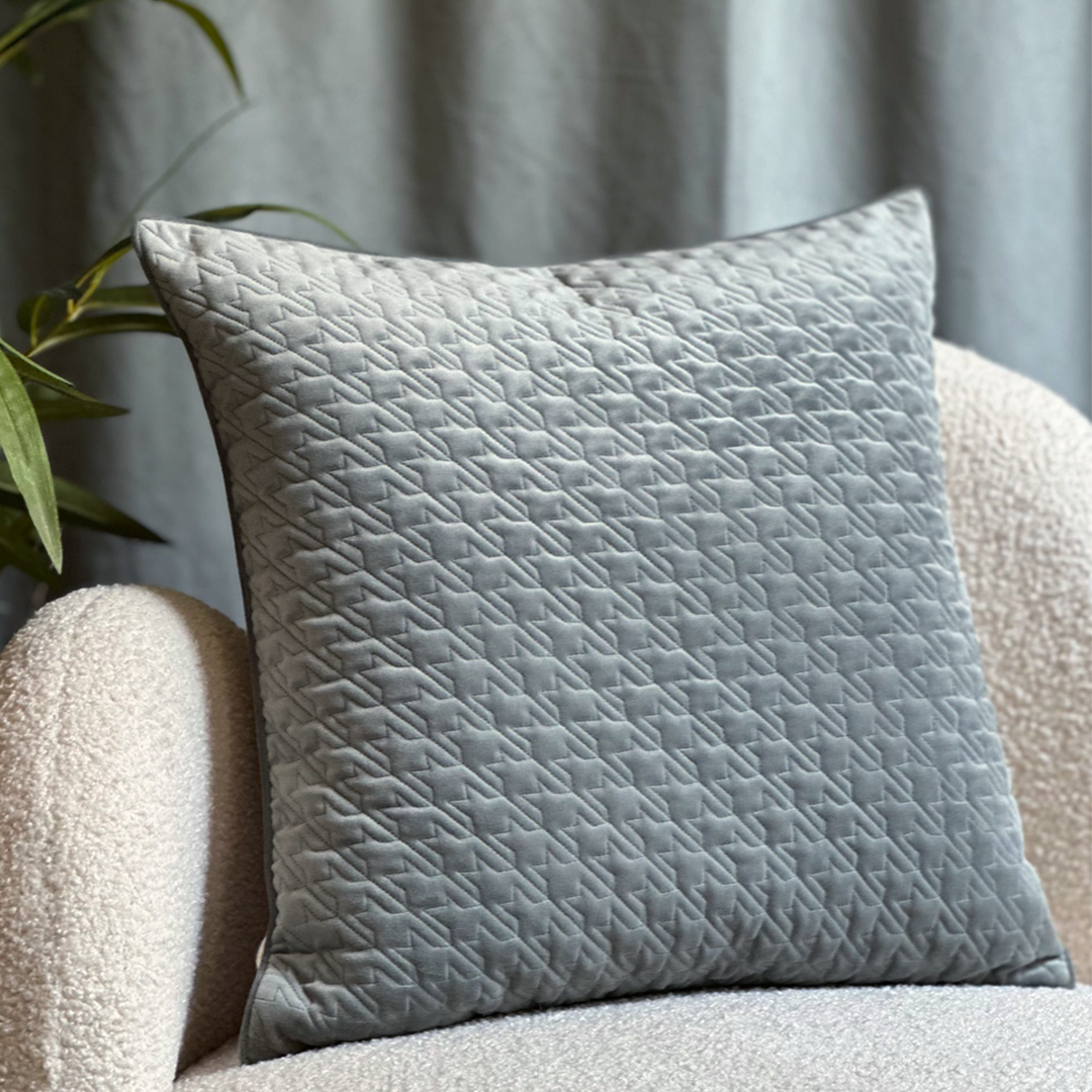 Houndstooth (Koala Grey)