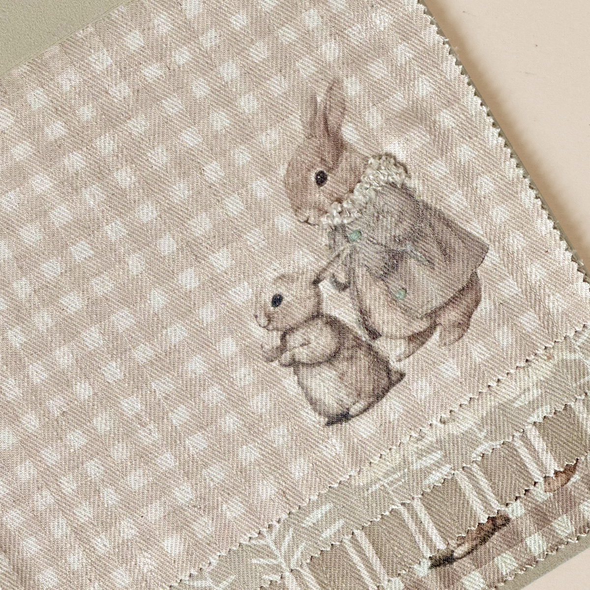 Vintage Bunny Family Check