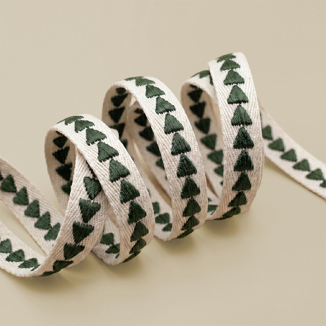 Embroidered Geometric Arrow Ribbon